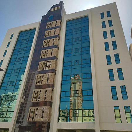 Al Abbas Tower Apartment Al-Manamah Bagian luar foto