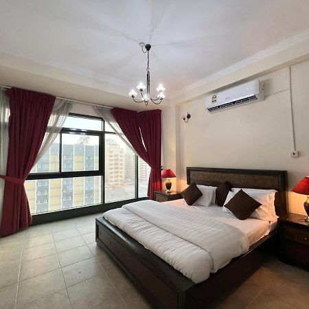 Al Abbas Tower Apartment Al-Manamah Bagian luar foto