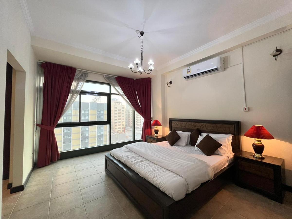 Al Abbas Tower Apartment Al-Manamah Bagian luar foto